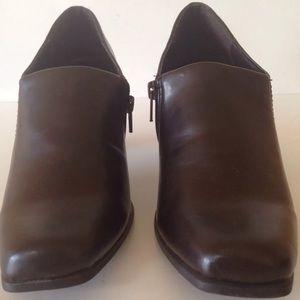 Lucky Ladies Loafers Size 7M Brown nwob side zip